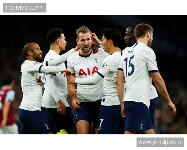 2018年纽卡斯尔对阵热刺比赛首发阵容详细分析与回顾